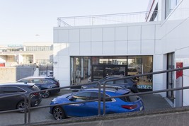 concessionario kia150.jpg